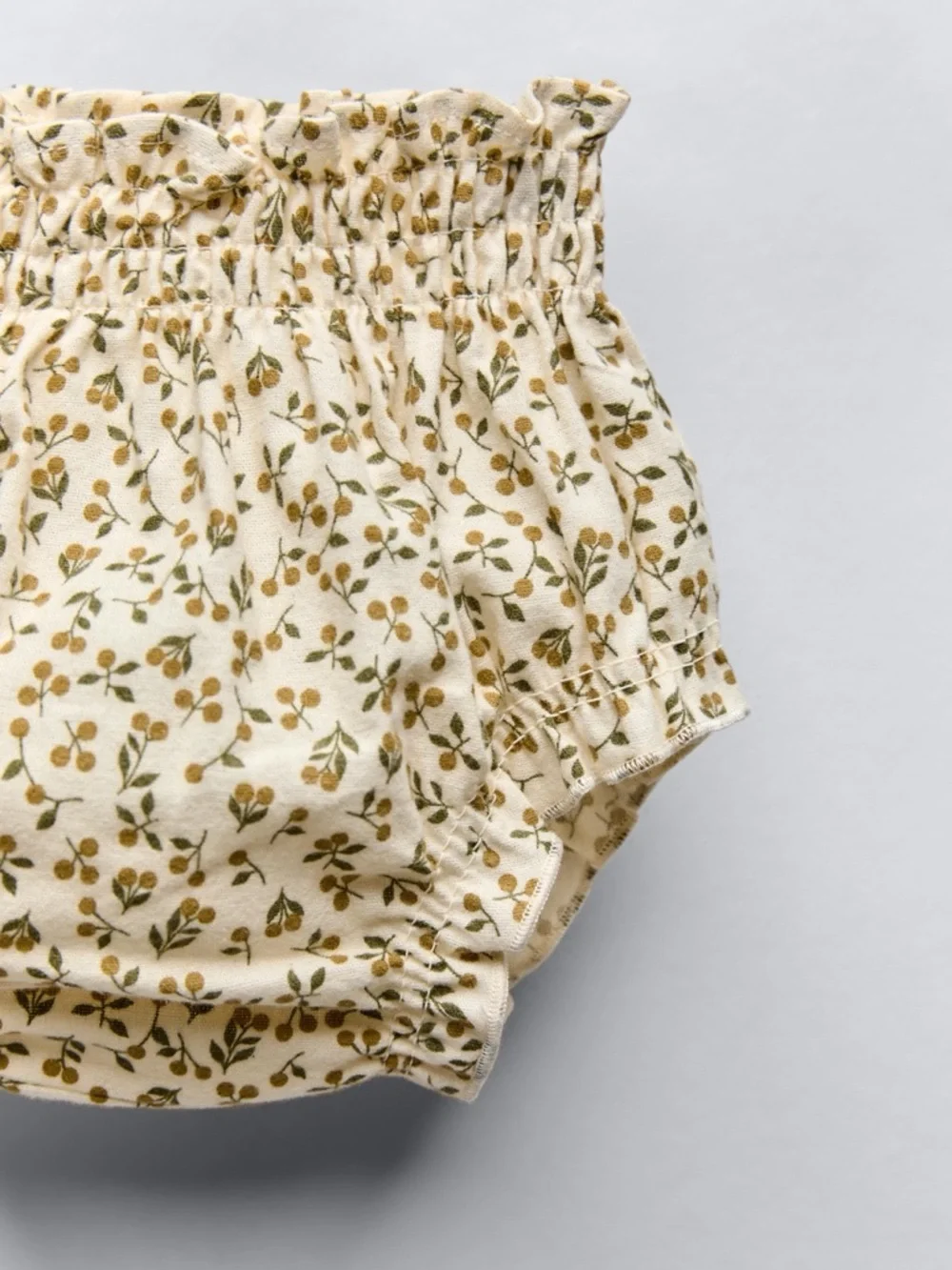 Zara baby girl Cream Floral Diaper Cover with Olive Print size 12-18M